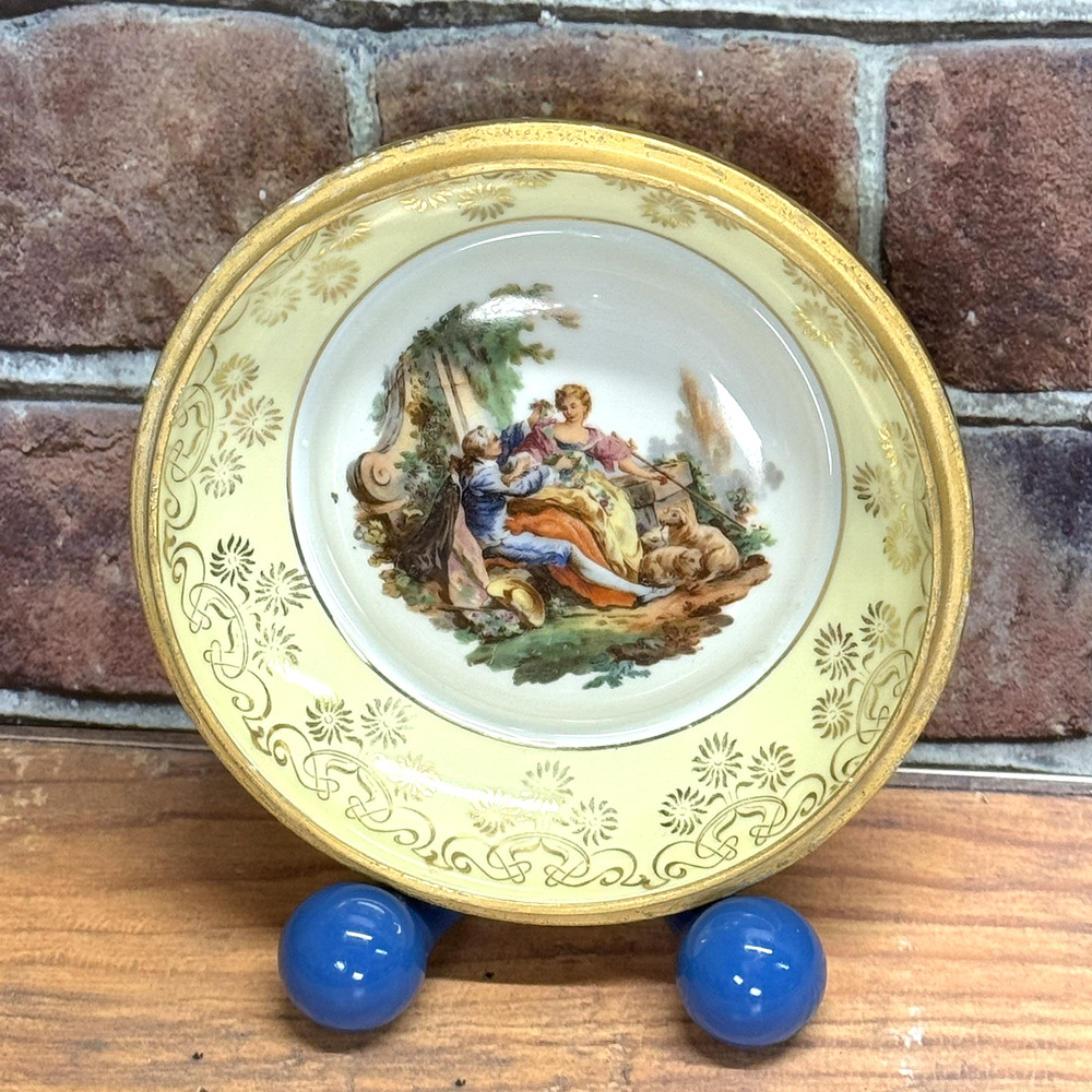 Antique OMECO New York‎ Czechoslovakia 24K Gold Bowl w Painted Courting Couple